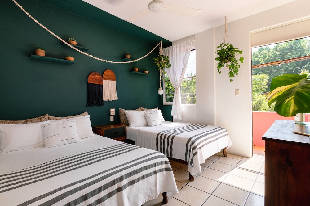 Basic Twin Room, 2 Double Beds photo 3