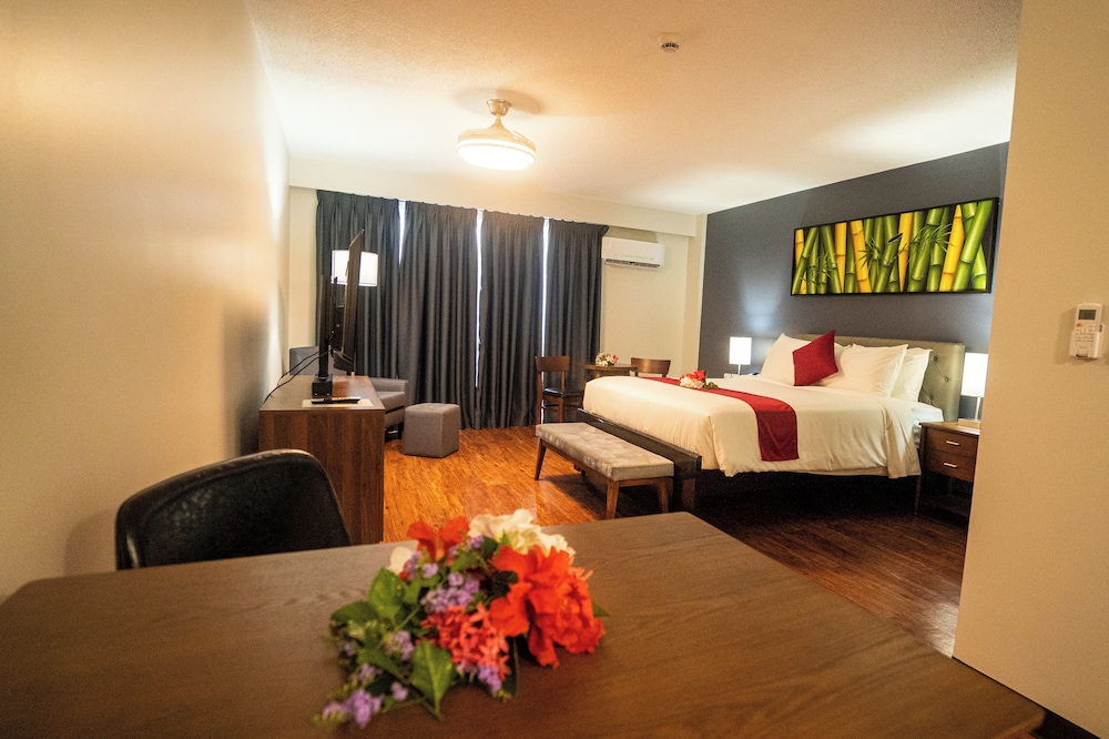 Royal Room photo 2