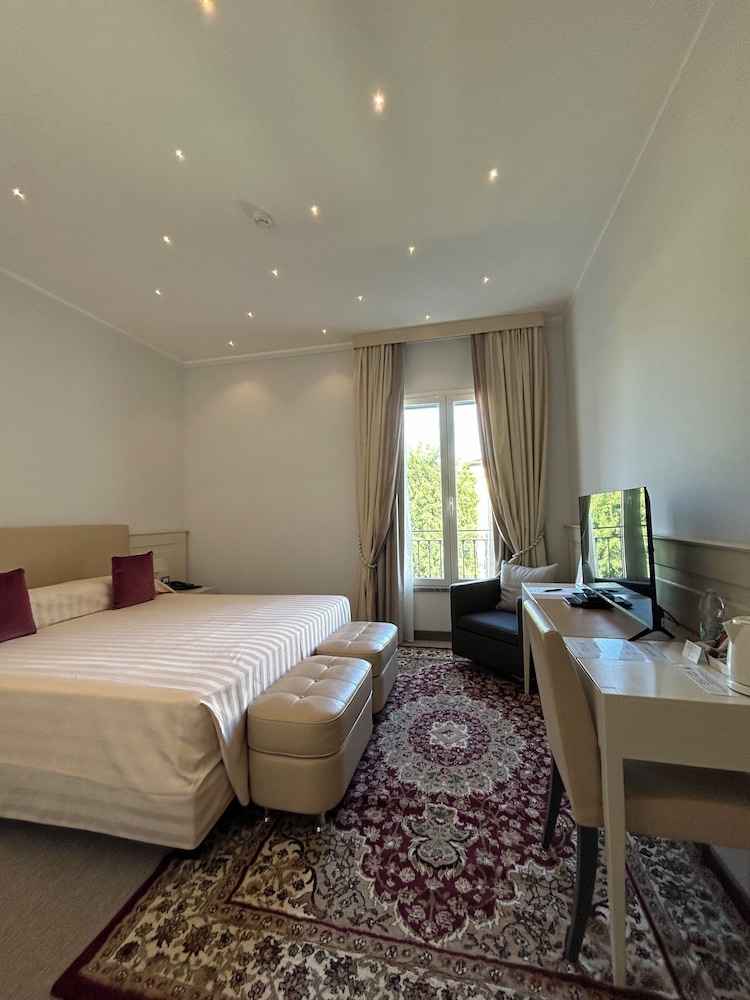 Junior Room