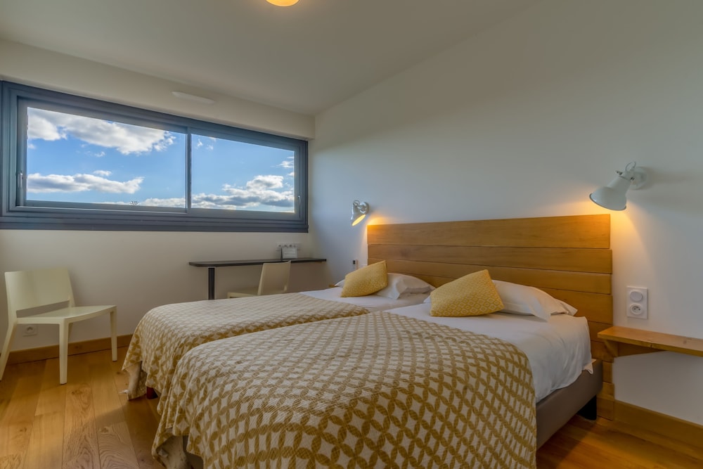 Standard Twin Room (Castel) - Photo 1