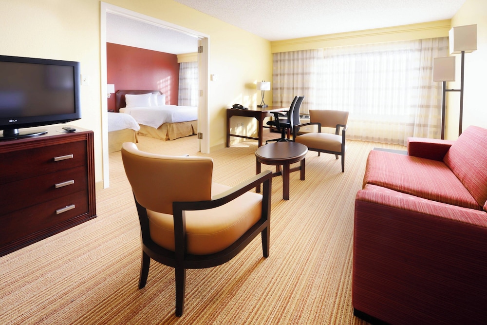 Suite, 2 Double Beds - Photo 1