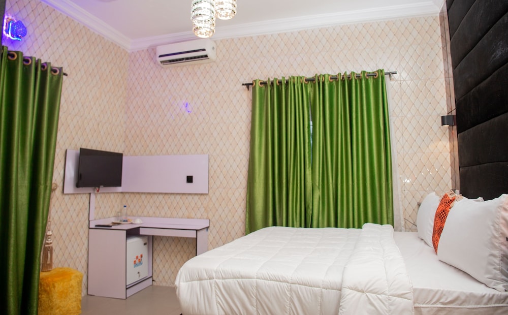 Luxury Room - Photo 1
