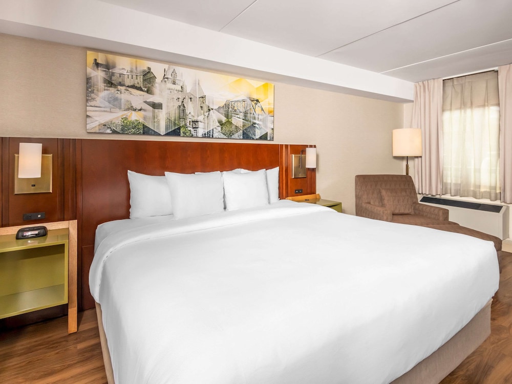 Room, 1 King Bed, Non Smoking (2nd Floor) - Photo 9