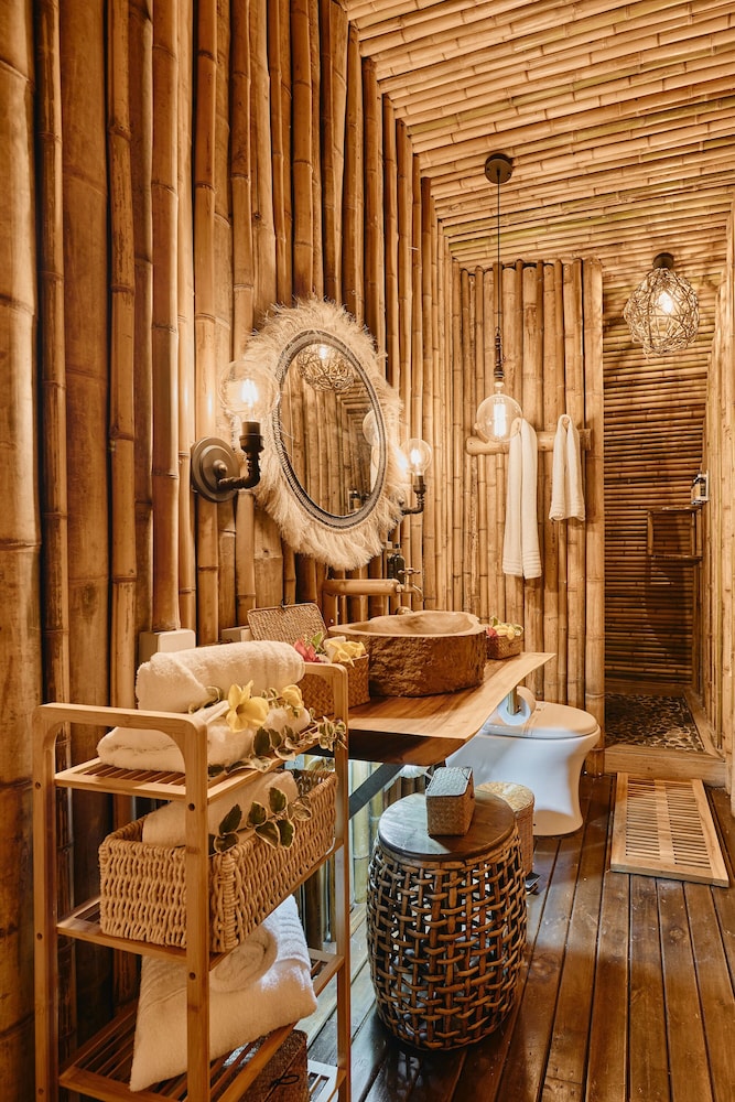 Bamboo Palace Romance - Photo 6