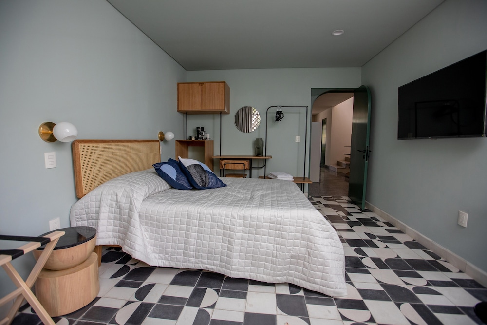 Standard Room (Studios 2 - 5 - 6 - 7) photo 2