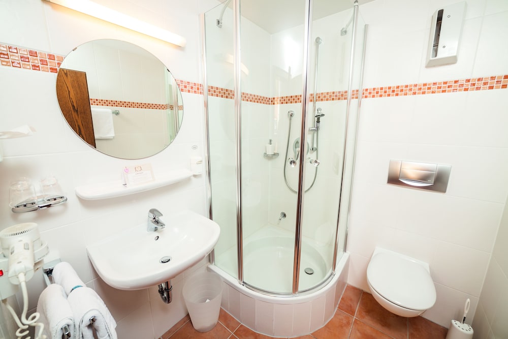 Double Room, Partial Lake View, Lakeside
