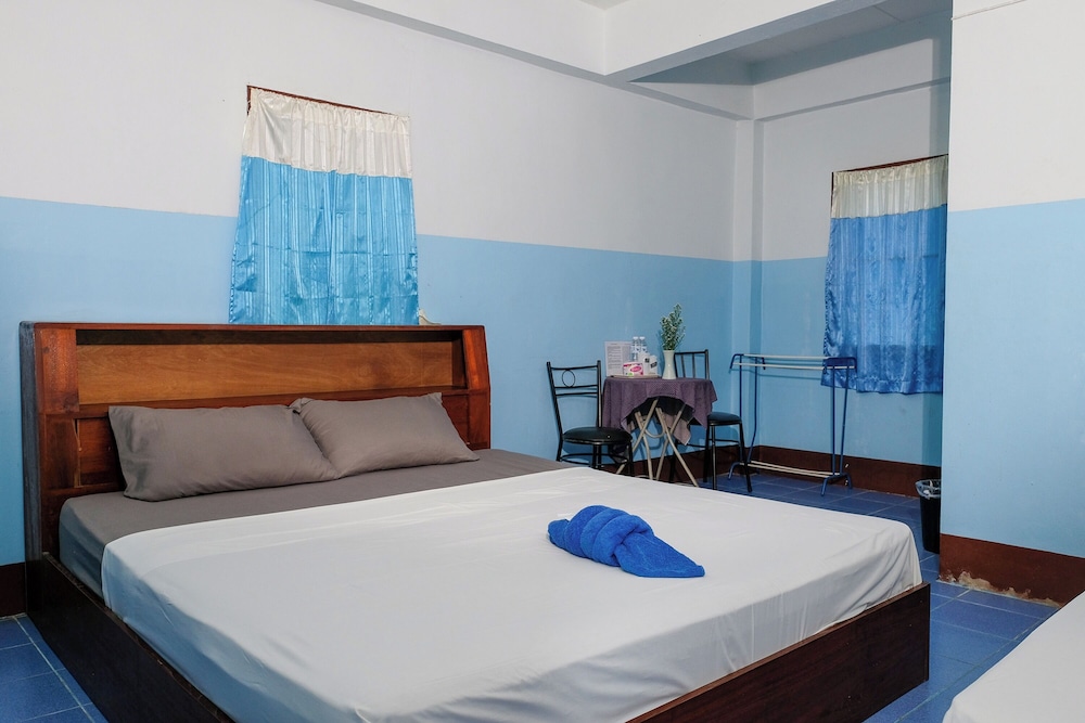 Triple Room, Multiple Beds