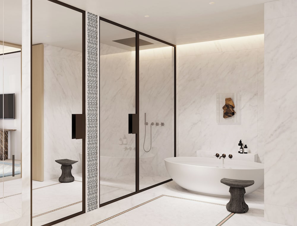 Signature Suite thumbnail 5