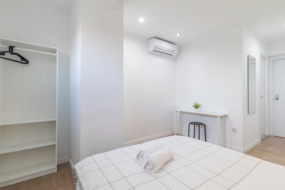 Double Room - Photo 6