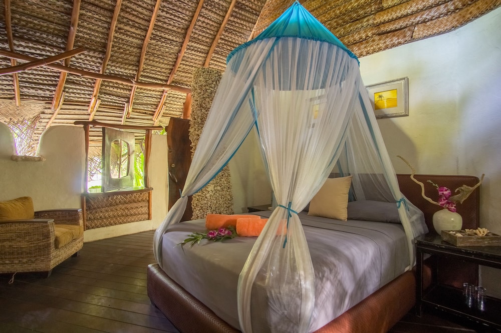 All Inclusive Private Bungalow 'Kaveu' with Ensuite