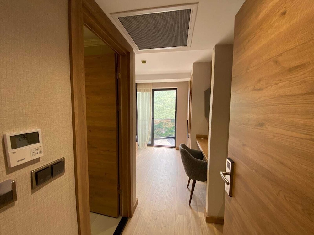 Economy Room photo 3