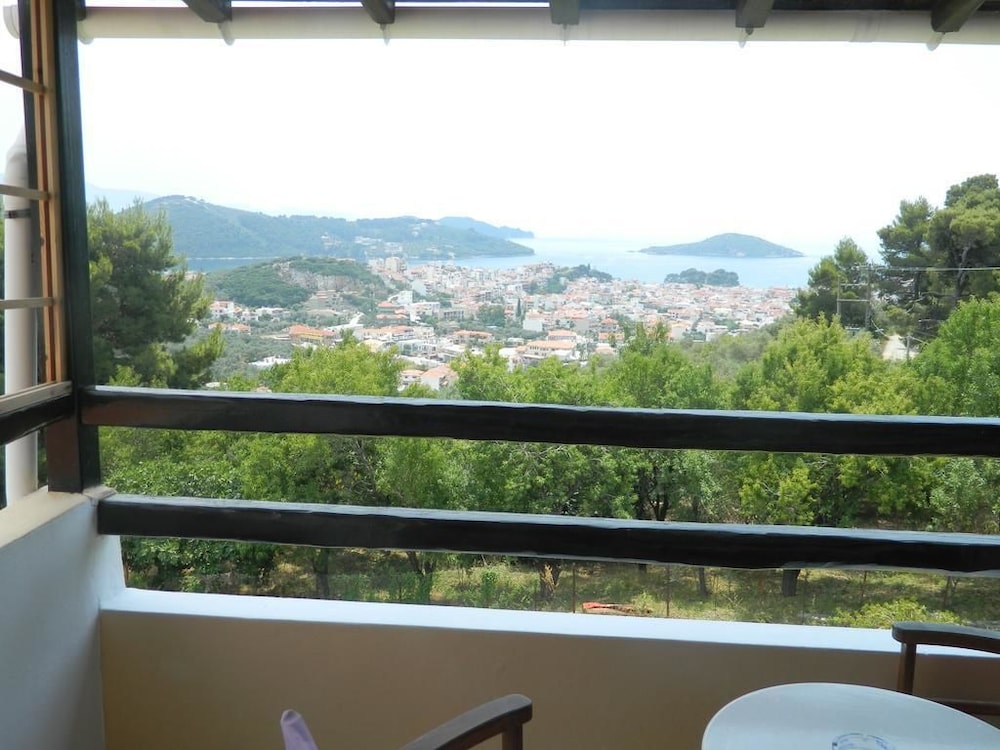 Studio, 3 Twin Beds, Sea View photo 3