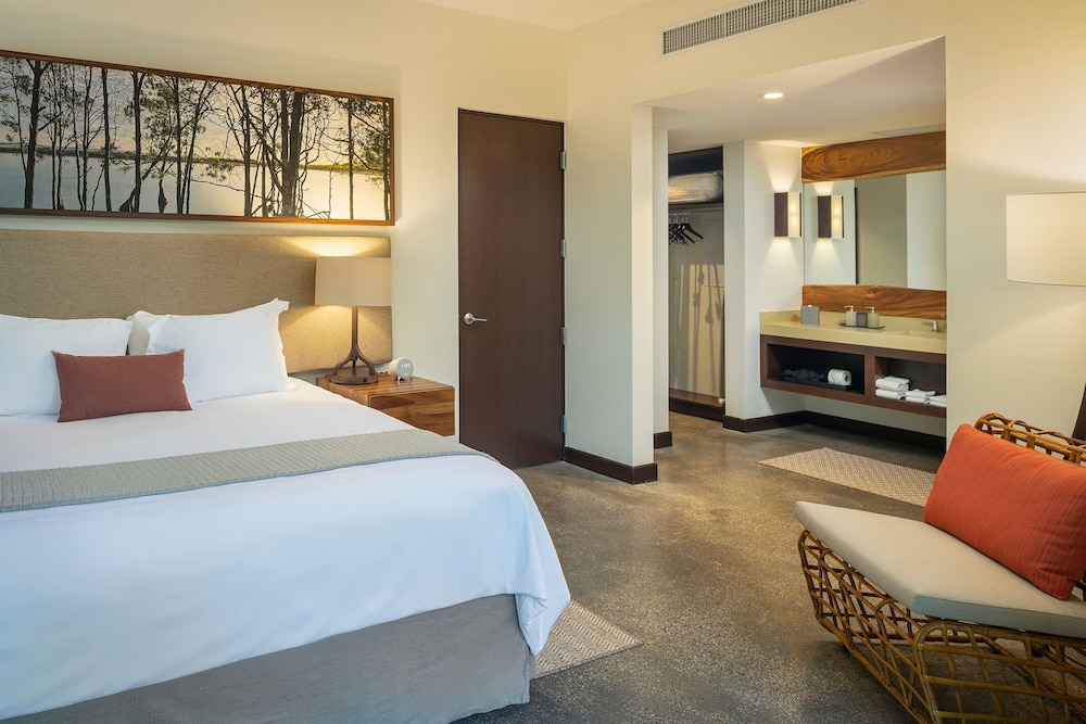 Superior Suite, 1 Bedroom, Balcony photo 3