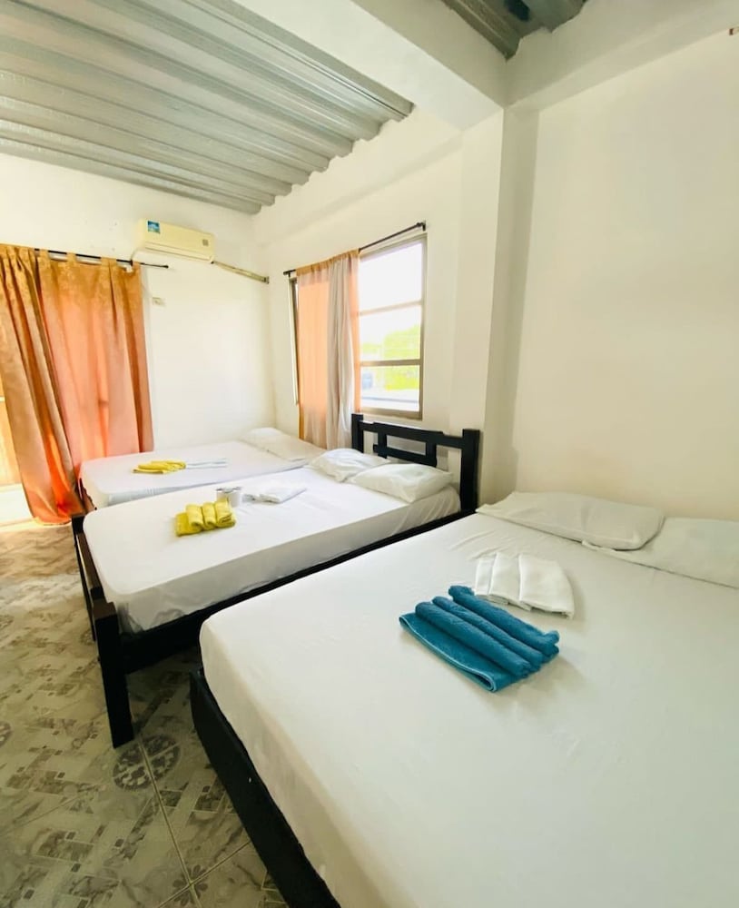 Basic Quadruple Room, 2 Double Beds