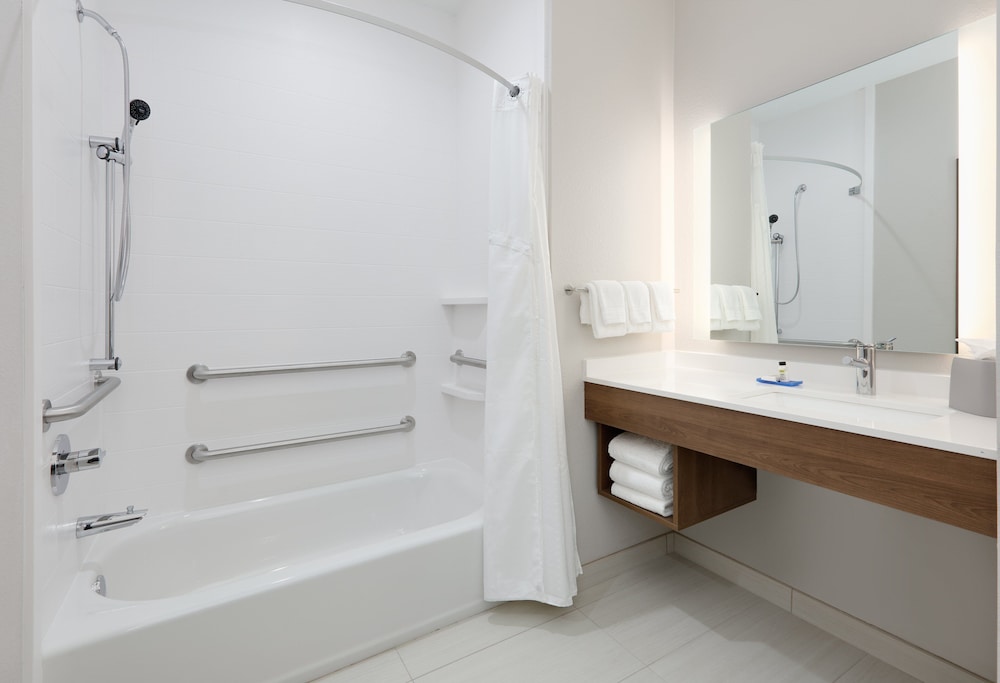 Holiday Inn Express & Suites - Plano - The Colony by IHG, Φωτογραφία 2