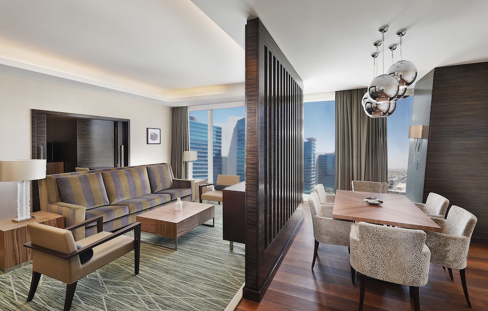 Deluxe Suite, 1 Bedroom - Photo 2