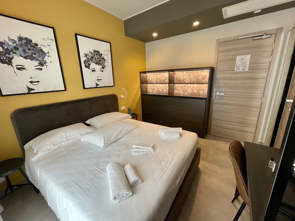 Superior Room - Photo 8