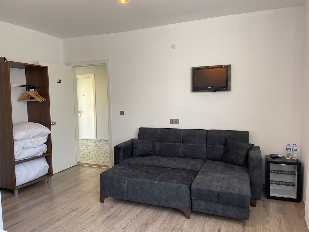 Economy Room, Ground Floor - Photo 5