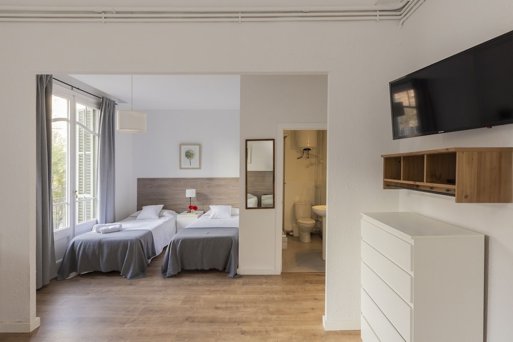 Habitación doble estándar, con cama supletoria a petición del cliente photo 2