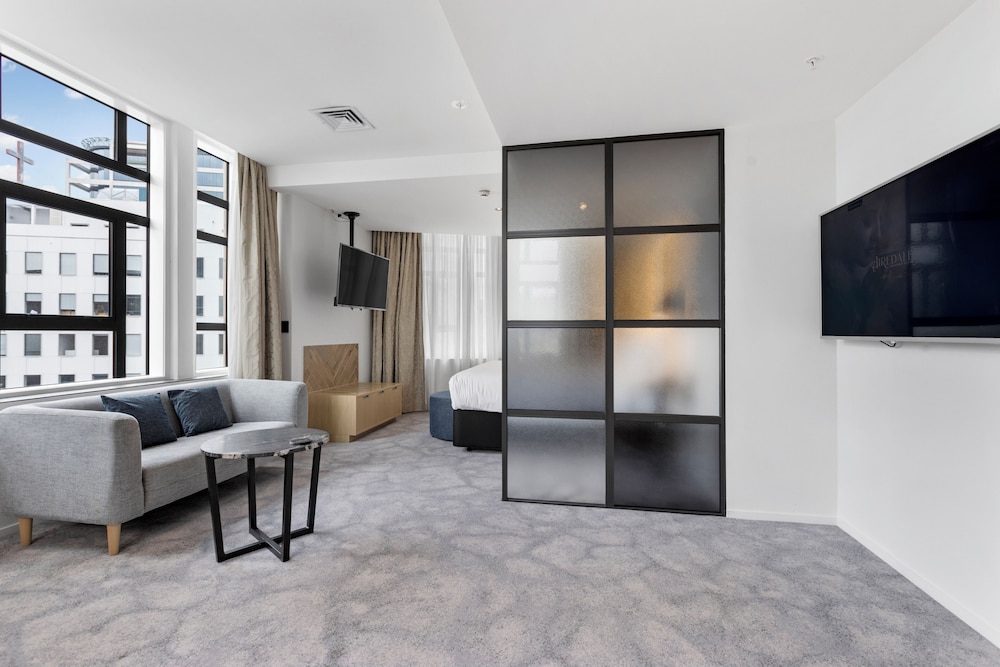 Executive Studio Suite, 1 King Bed photo 2