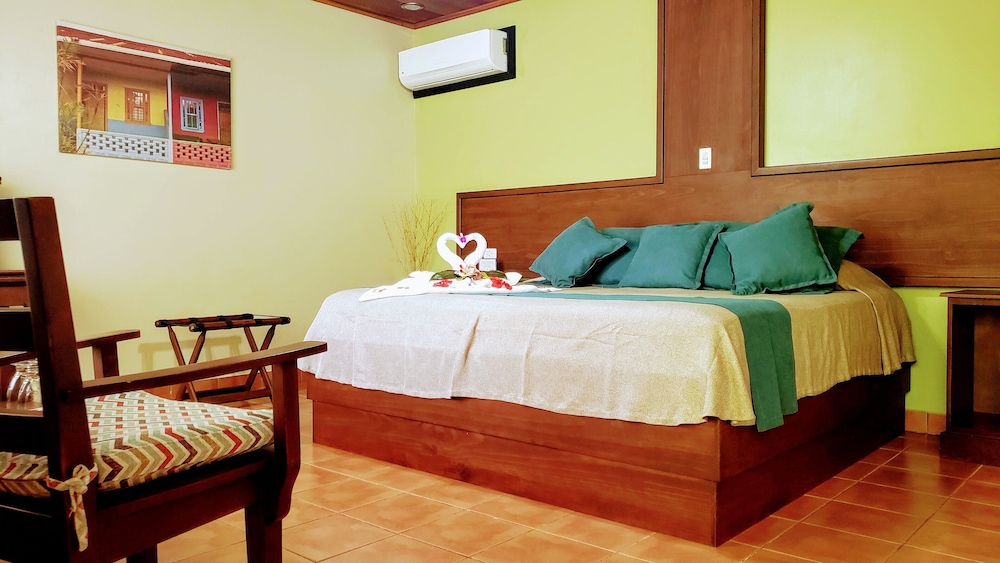 Superior Room, 1 King Bed (Thermal)
