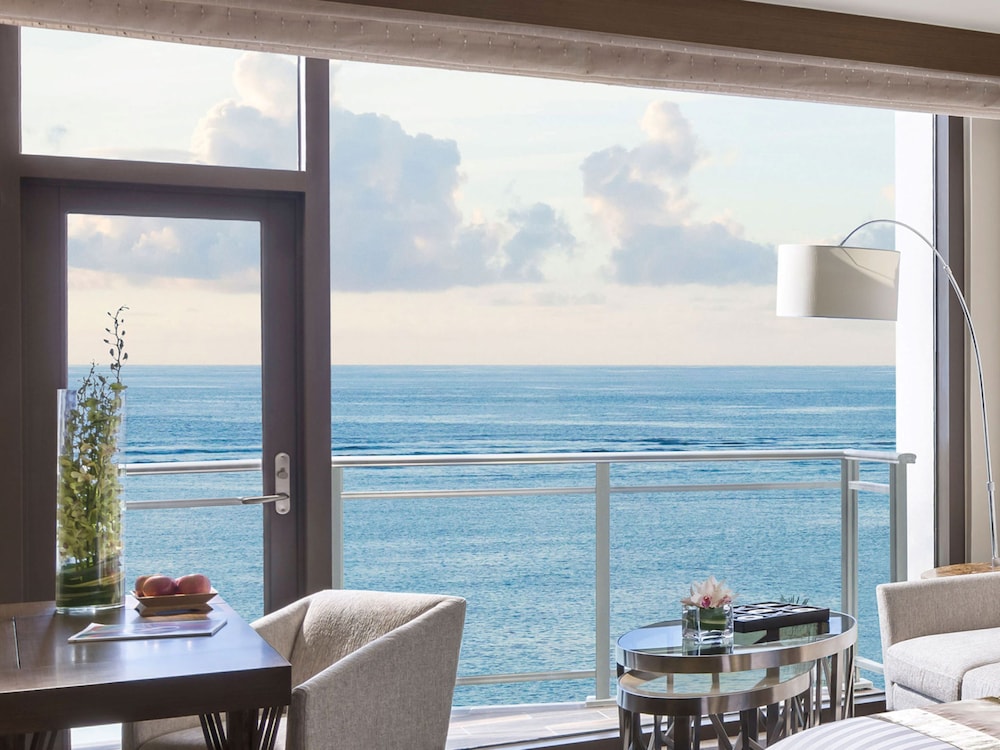 Club Twin Room, Oceanfront - Children (6-11 yrs old) will incur additional charge for breakfast photo 3