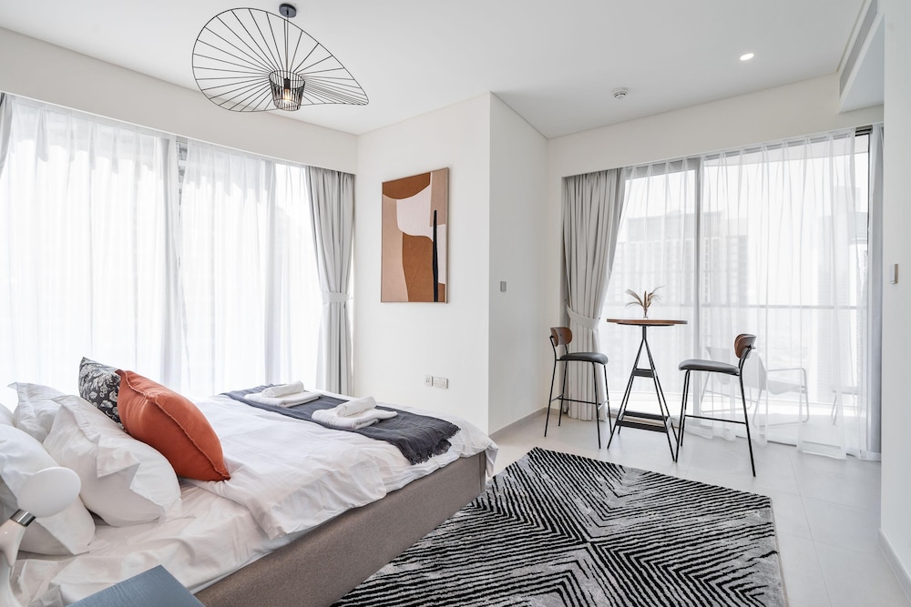 Luxury Apartment, 2 Bedrooms, City View photo 3