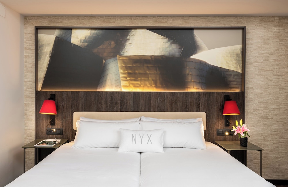 Double Room (Down To Earth) thumbnail 6