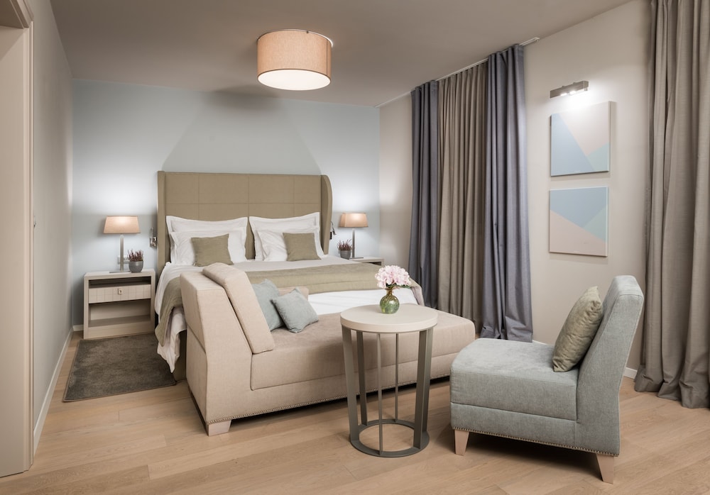 Deluxe Double or Twin Room, 1 King Bed, Sea View