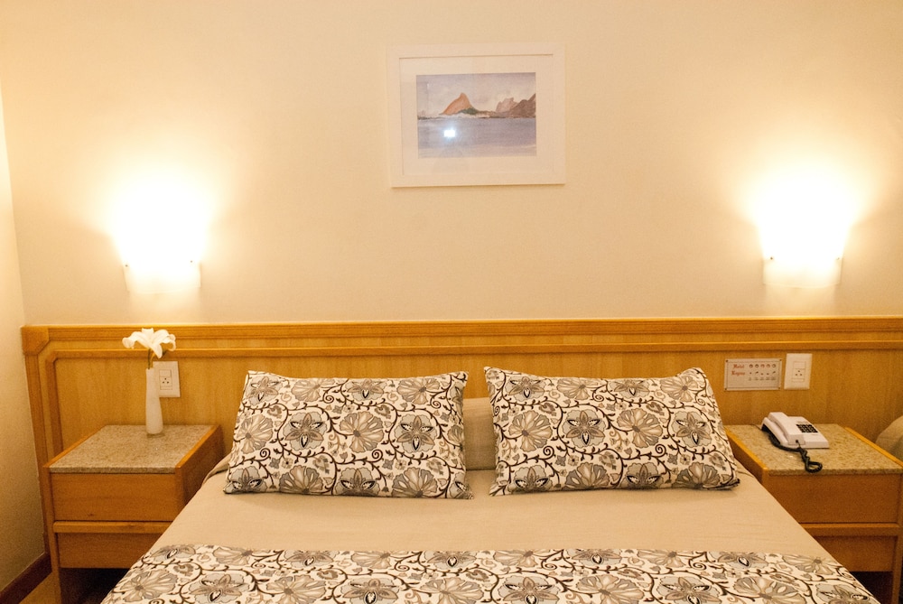 Standard Twin Room, 1 Double or 2 Twin Beds - Photo 2