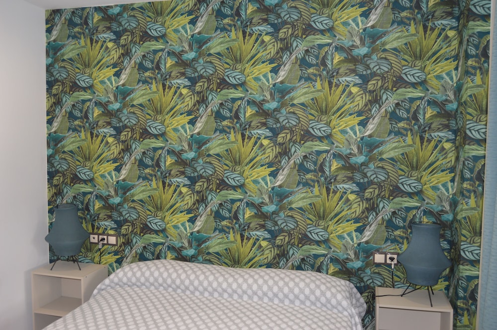 Family Apartment, 2 Bedrooms - Courtyard View