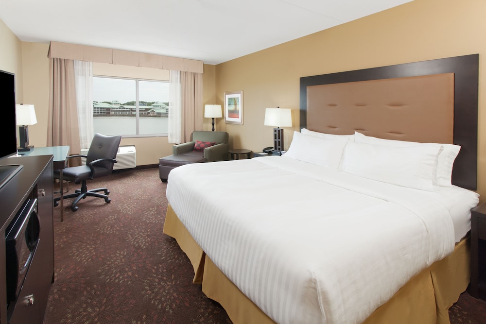 Standard Room, 1 King Bed, Accessible (Communications)