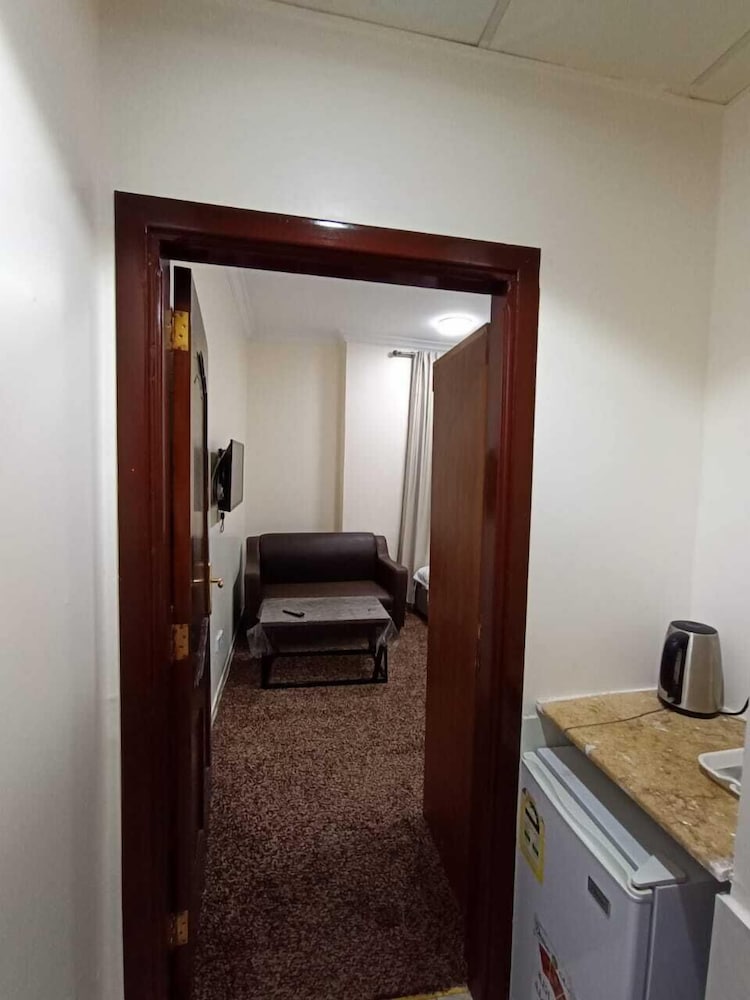 Economy Triple Room, 3 Twin Beds photo 2