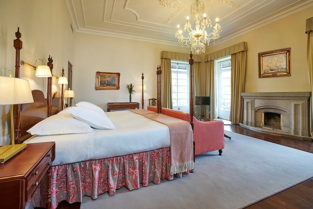 Manor House Suite photo 3