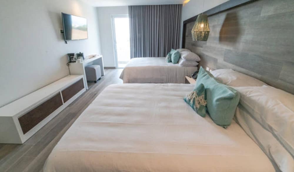 Superior Double Room, 2 Double Beds, Partial Sea View