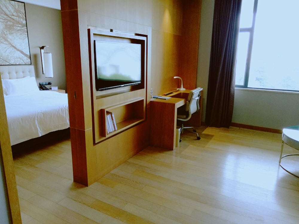 Garden View Suite photo 3