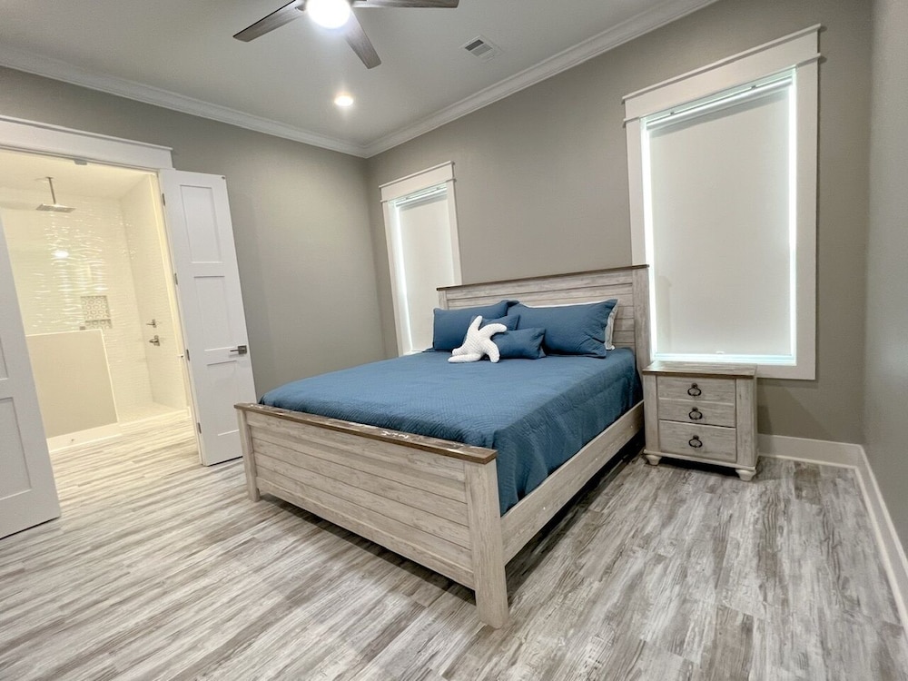 House, 4 Bedrooms photo 1