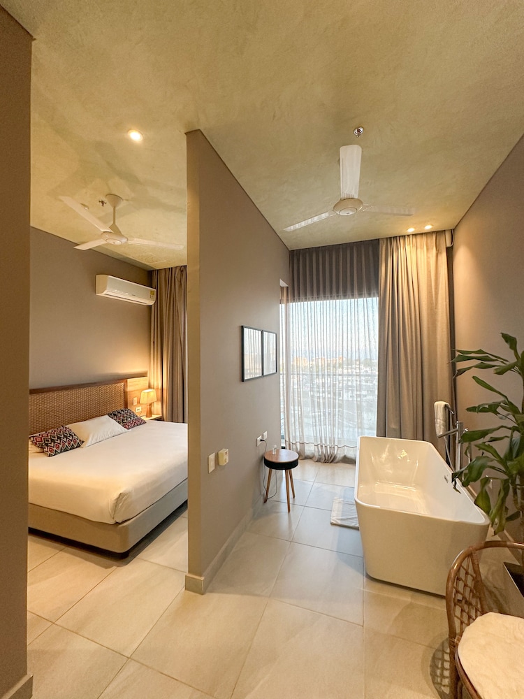 Suite photo 1
