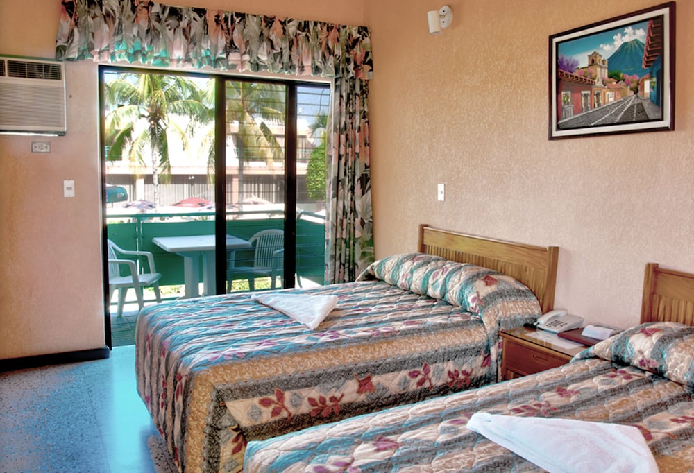Standard Double Room, 2 Double Beds photo 2