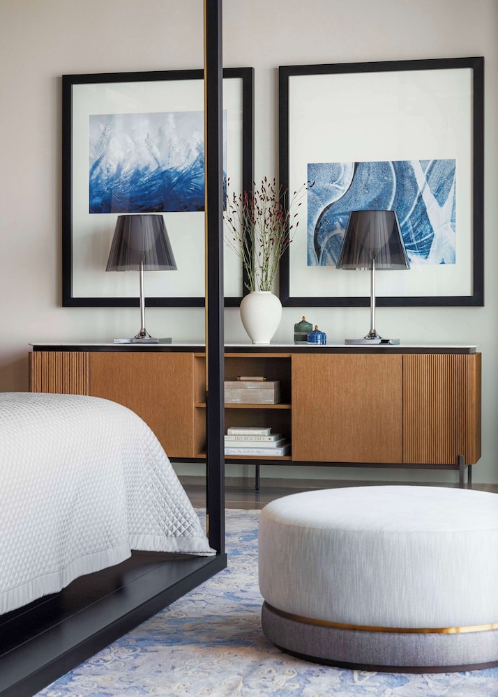 Suite (skyline Suite)