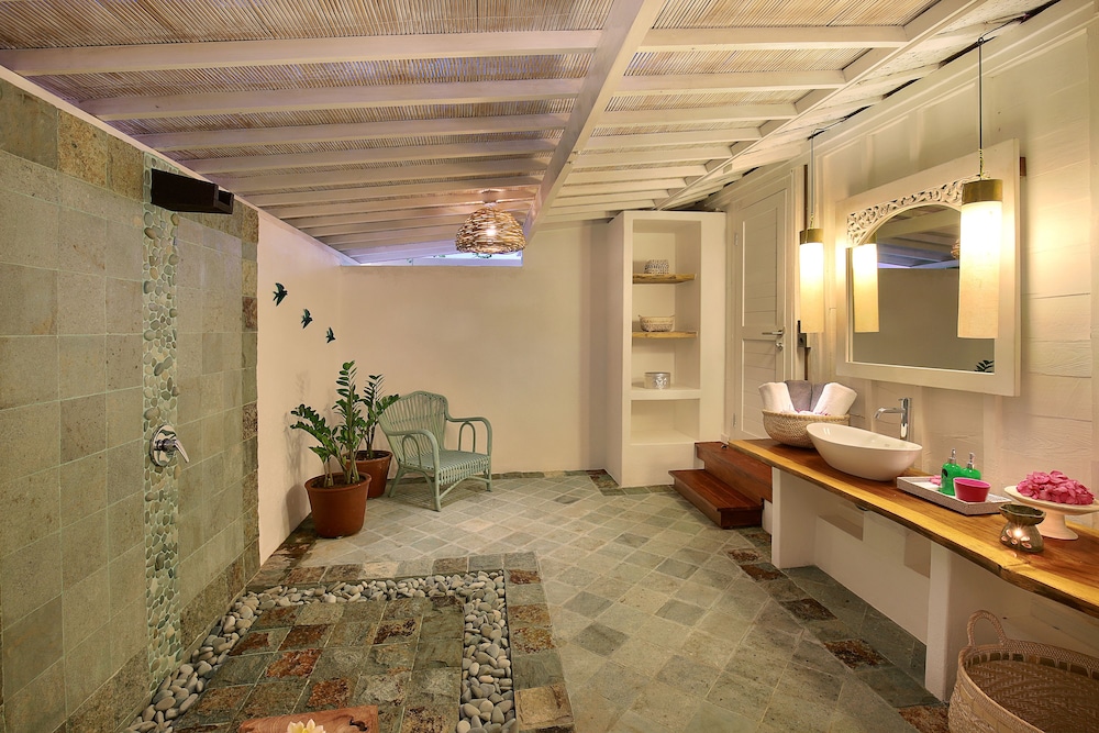 Gladak Cottage - for Cool Adults Only photo 2