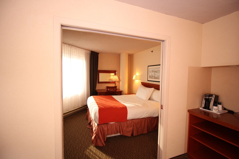 Standard Room, 1 Queen Bed with Sofa bed photo 2