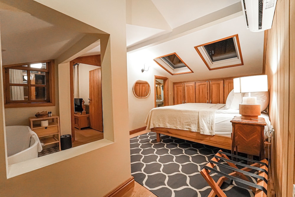 Executive Room