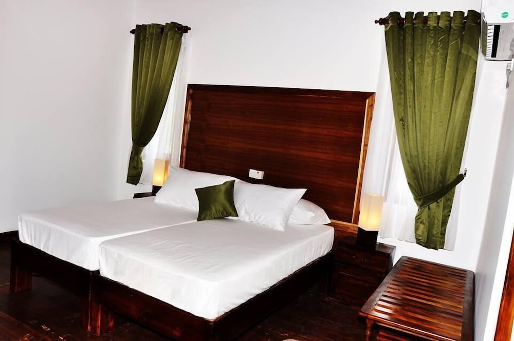 Deluxe Twin Room, Garden View, Garden Area photo 3