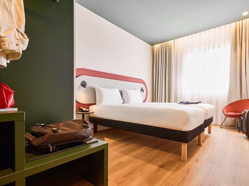 Superior Room, 2 Twin Beds photo 3