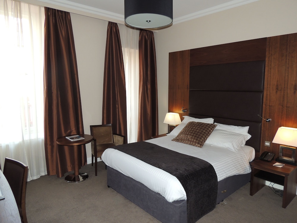 Standard Double Room - Photo 3