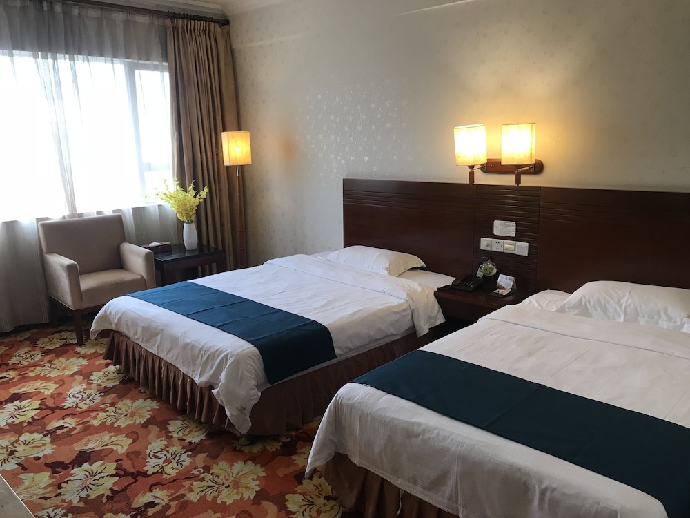 Superior Business Twin Room - Photo 6