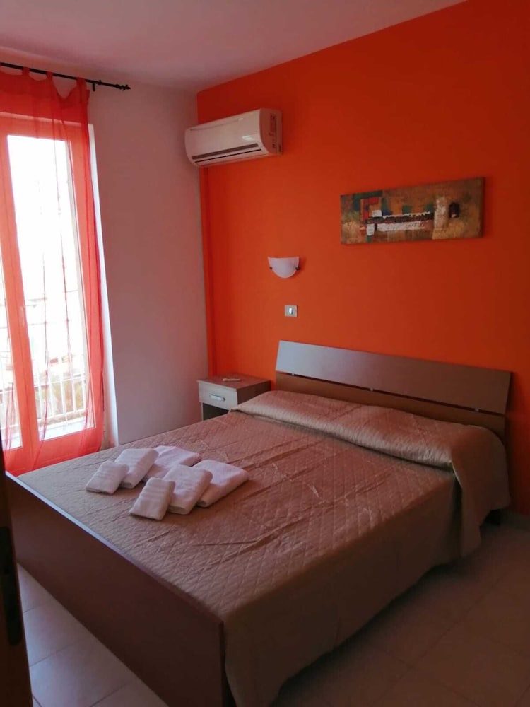 Economy Apartment, 1 Bedroom, Balcony, Courtyard View photo 1