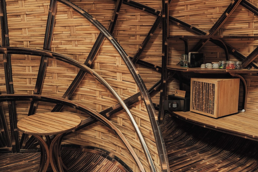 Kingfisher House - One Bedroom Bamboo Design