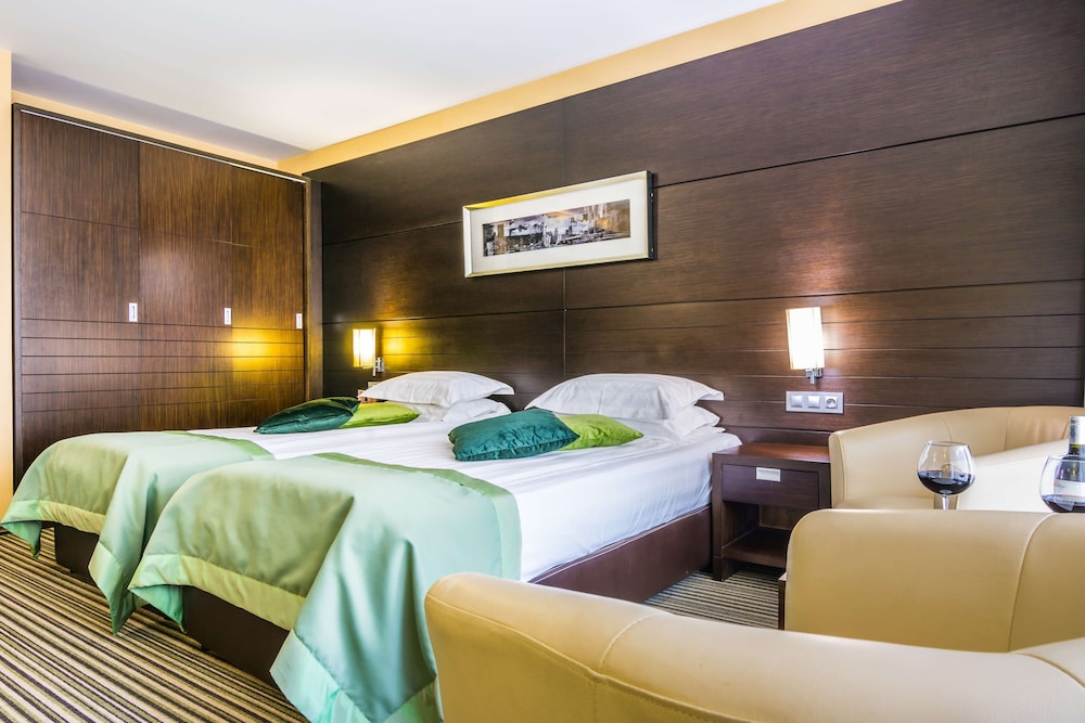 Deluxe Room, 2 Twin Beds, Non Smoking, Terrace photo 2